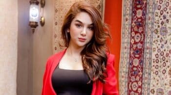 Selamat! Hana Hanifah Resmi Dilamar sang Kekasih Selamat! Hana Hanifah Resmi Dilamar sang Kekasih