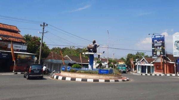 Ngotot Ganti Patung Kendang dengan Tobong Gamping Ngotot Ganti Patung Kendang dengan Tobong Gamping