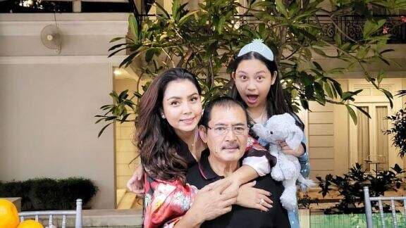 Dulu Dilabrak saat Ketahuan Jadi `Simpanan`, Mayangsari Beber Hubungannya dengan Anak-anak Bambang Tri dan Halimah, Tak Disangka Ternyata... Dulu Dilabrak saat Ketahuan Jadi `Simpanan`, Mayangsari Beber Hubungannya dengan Anak-anak Bambang Tri dan Halimah, Tak Disangka Ternyata...