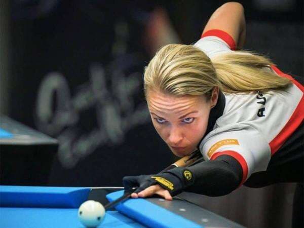 Bidadari Austria Bikin Gagal Fokus, Atlet Biliar dengan Paras Memesona Bidadari Austria Bikin Gagal Fokus, Atlet Biliar dengan Paras Memesona