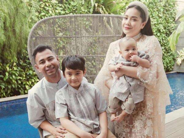 Rafathar Ngamuk Raffi Ahmad Mau Beli Rumah dan Sekolahkan Anak di New York Rafathar Ngamuk Raffi Ahmad Mau Beli Rumah dan Sekolahkan Anak di New York