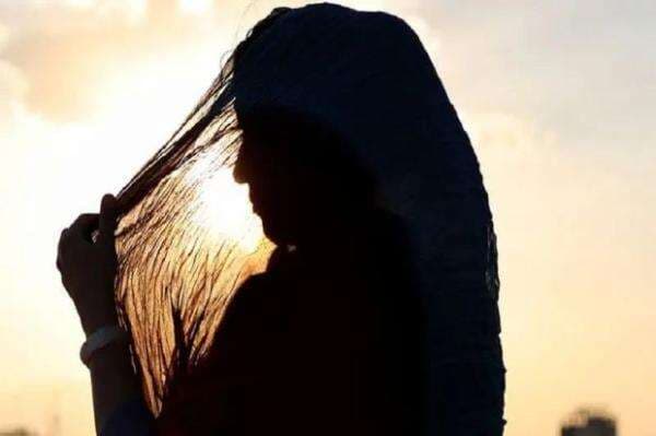 Tanda Kiamat Segera Datang : Munculnya Wanita Berpakaian Tetapi Telanjang Tanda Kiamat Segera Datang : Munculnya Wanita Berpakaian Tetapi Telanjang