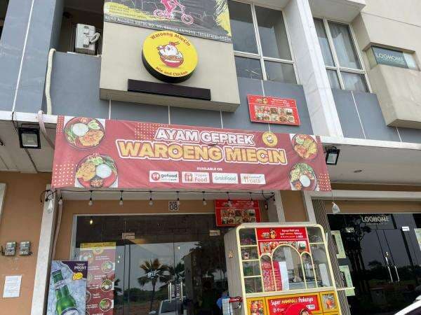 Waroeng MieCin di Allogio Bersahabat Kantong Anak Kos Waroeng MieCin di Allogio Bersahabat Kantong Anak Kos