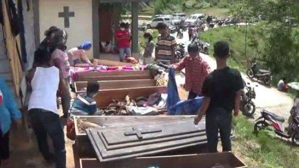 5 Upacara Adat Sulawesi Selatan Lengkap dengan Penjelasan 5 Upacara Adat Sulawesi Selatan Lengkap dengan Penjelasan