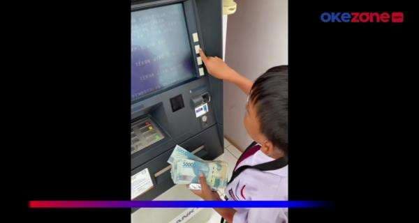 2 Bocah SD Ambil Uang di ATM Jutaan Rupiah, Bikin Heboh !