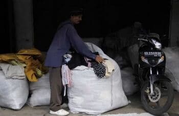 Pakaian Impor Bekas Ilegal Masih Marak di RI, Begini Cerita Penjual hingga soal Keuntungannya Pakaian Impor Bekas Ilegal Masih Marak di RI, Begini Cerita Penjual hingga soal Keuntungannya