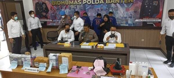 Operasi Nyaris Ambyar, Pegawai JNE Bocorkan Penyelidikan Ditresnarkoba Polda Banten