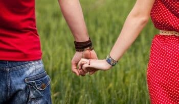 7 Tips Bangun Hubungan Sehat dengan Pasangan