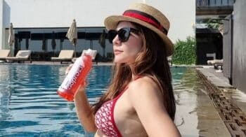 7 Potret Seksi Wulan Guritno Pakai Bikini, Netizen: Meresahkan para Jomblo! 7 Potret Seksi Wulan Guritno Pakai Bikini, Netizen: Meresahkan para Jomblo!