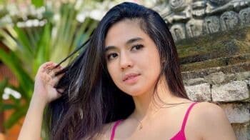 Gemasnya DJ Una Pakai Tanktop Pink, Aura Seksi Janda Cantik Makin Membara! Gemasnya DJ Una Pakai Tanktop Pink, Aura Seksi Janda Cantik Makin Membara!