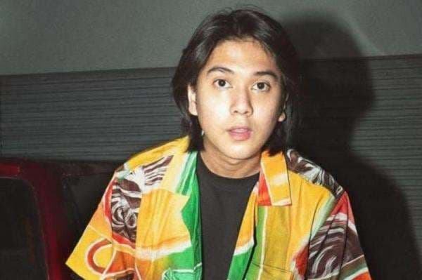 Iqbaal Ramadhan Terharu Diteriaki CJR di Acara Komplotan Berkaraoke 2.0, Netizen: Please Kalian Kembali Iqbaal Ramadhan Terharu Diteriaki CJR di Acara Komplotan Berkaraoke 2.0, Netizen: Please Kalian Kembali