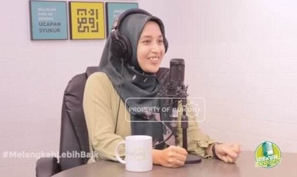 Mualaf Cantik Berdarah Batak Ini Dulu Tidak Suka Islam, Sempat Berdebat Saat Dengar Tadarus Alquran Mualaf Cantik Berdarah Batak Ini Dulu Tidak Suka Islam, Sempat Berdebat Saat Dengar Tadarus Alquran