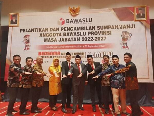 Komisioner Bawaslu Banten Dilantik, Ali Faisal Posisi Ketua