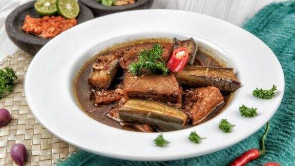 Resep Semur Terong, Menu Sederhana yang Bikin Kalap Makan Resep Semur Terong, Menu Sederhana yang Bikin Kalap Makan