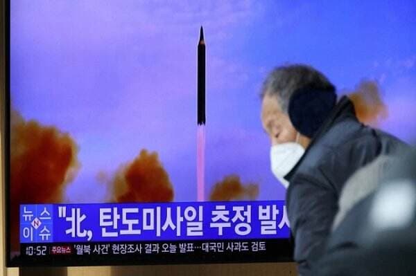 Korsel: Korea Utara akan Menguji Rudal Balistik Diluncurkan dari Kapal Selam