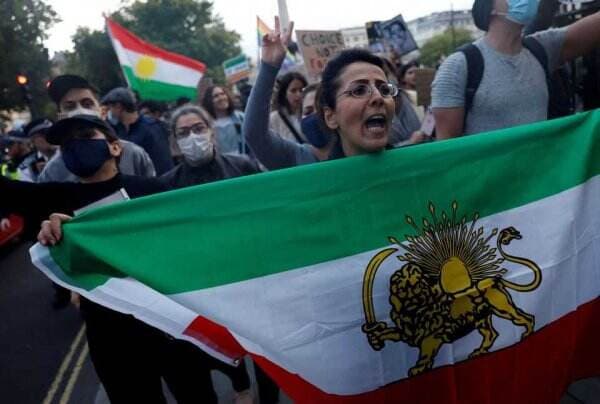 Iran Protes Barat karena Terlalu Ikut Campur