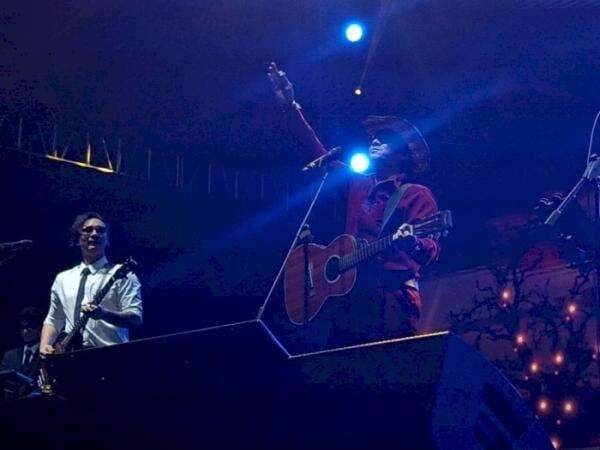 Vindes dan Andre Taulany Bikin PESTAPORA Throwback Koes Plus, Nostalgia Klasik yang Asyik! Vindes dan Andre Taulany Bikin PESTAPORA Throwback Koes Plus, Nostalgia Klasik yang Asyik!