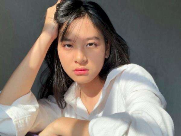 Video Skandal Merokok di New York Viral, Zee JKT48 Minta Maaf Video Skandal Merokok di New York Viral, Zee JKT48 Minta Maaf