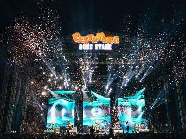 Inul Daratisa, JKT48, hingga King Nassar, Pestapora 2022 Berhasil Bikin Para Penonton Gagal Move On! Inul Daratisa, JKT48, hingga King Nassar, Pestapora 2022 Berhasil Bikin Para Penonton Gagal Move On!