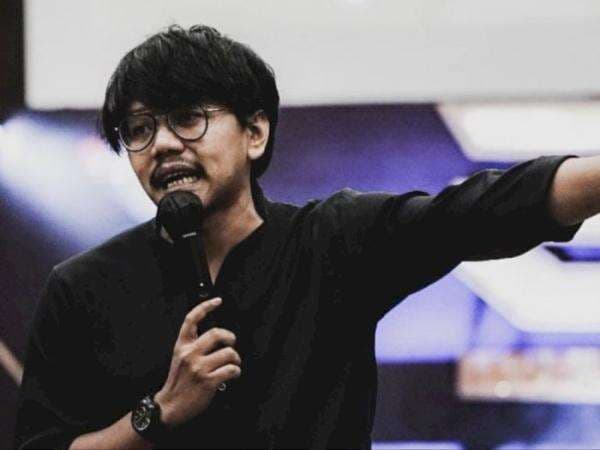 Motivasi Ferry Irwandi Terjun ke Dunia Content Creator: Orang-orang Kepo dengan Cerita Gue Motivasi Ferry Irwandi Terjun ke Dunia Content Creator: Orang-orang Kepo dengan Cerita Gue