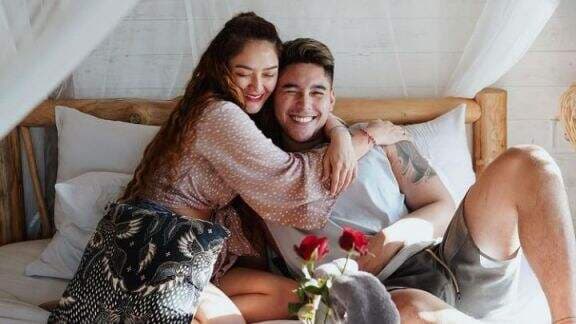 Siti Badriah Mati Kutu Saat Krisjiana Keceplosan Ungkap Alasan Menikahi Sang Pedangdut karena Nurut Urusan Ranjang: Tes Drive Siti Badriah Mati Kutu Saat Krisjiana Keceplosan Ungkap Alasan Menikahi Sang Pedangdut karena Nurut Urusan Ranjang: Tes Drive