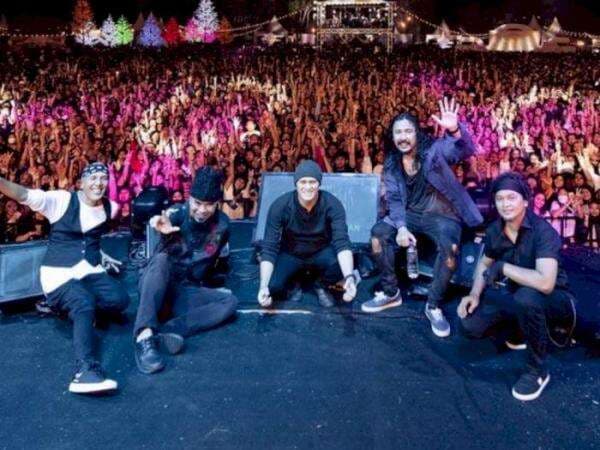 60 Ribu Tiket Konser Dewa 19 di Jakarta Terjual dalam Satu Jam, True Legend! 60 Ribu Tiket Konser Dewa 19 di Jakarta Terjual dalam Satu Jam, True Legend!