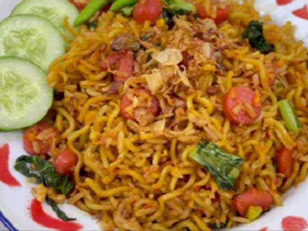 Resep Nasi Goreng Mawut ala Chef Martin: Enak, Praktis, Cocok Buat Sarapan Sekeluarga! Resep Nasi Goreng Mawut ala Chef Martin: Enak, Praktis, Cocok Buat Sarapan Sekeluarga!