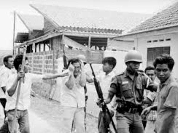 7 Kronologi Pemberontakan G30S/PKI, Dipicu Persaingan Politik Berujung Pembantaian Jendral 7 Kronologi Pemberontakan G30S/PKI, Dipicu Persaingan Politik Berujung Pembantaian Jendral