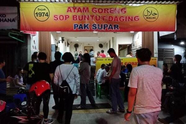 Viral Pembeli Ayam Goreng dan Sop Buntut Pak Supar Semarang Hampir Kena Getok Rp 1 Juta, Pihak Resto Buka Suara
