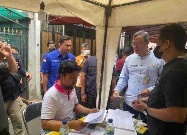 Kunjungi Korban Kebakaran Cikini, Demokrat DKI Dorong Pemprov DKI Terapkan Pergub RDTR Kunjungi Korban Kebakaran Cikini, Demokrat DKI Dorong Pemprov DKI Terapkan Pergub RDTR