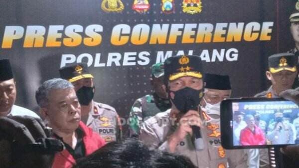 Luncurkan Gas Air Mata saat Chaos Arema FC vs Persebaya Surabaya, Begini Penjelasan Polisi