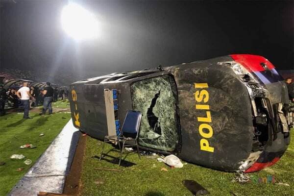 Tragedi Pasca Pertandingan Liga 1 Arema FC Vs Persebaya, 127 Orang Suporter Tewas