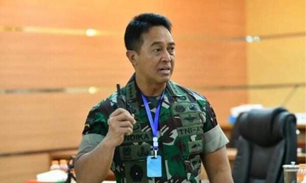 Andika Hukum Oknum TNI yang Tendang Aremania di Tragedi Kanjuruhan