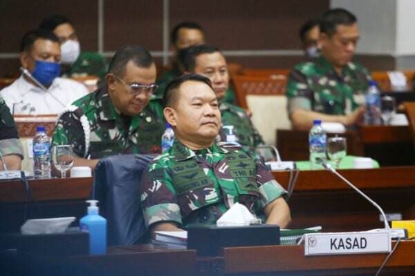 Jenderal Dudung Angkat Bicara Soal Anggota TNI Tendang Aremania