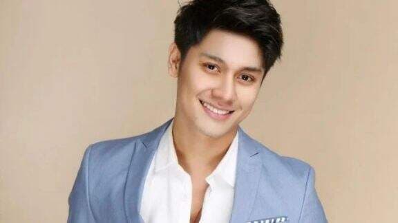 Kebelet Sultan? Video Rizky Billar Bagikan Segepok Duit Disorot, Netizen Nyinyir: Terobsesi Banget Jadi Raffi Ahmad. Kebelet Sultan? Video Rizky Billar Bagikan Segepok Duit Disorot, Netizen Nyinyir: Terobsesi Banget Jadi Raffi Ahmad.