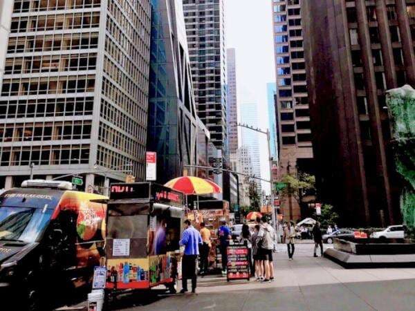 Sisi Lain New York, Dikenal Sebagai Pusat Fashion dan Bisnis Ternyata Gudang Makanan Halal Sisi Lain New York, Dikenal Sebagai Pusat Fashion dan Bisnis Ternyata Gudang Makanan Halal