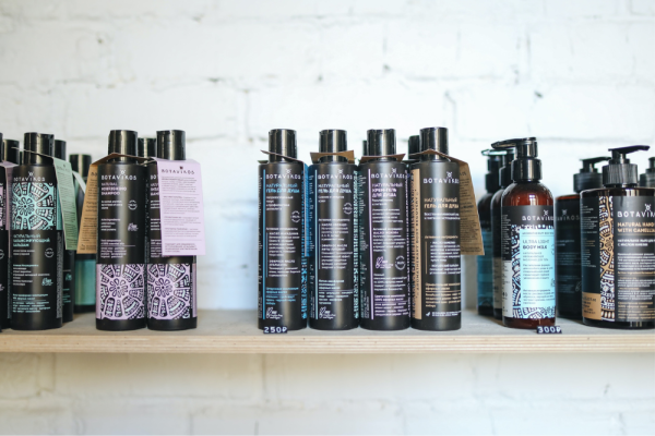 7 Merek Sampo untuk Rambut Kering dan Mengembang Layak Dicoba 7 Merek Sampo untuk Rambut Kering dan Mengembang Layak Dicoba