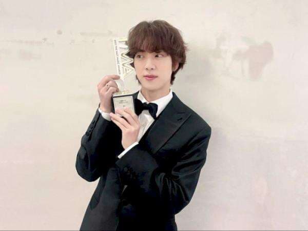 Viral di Tiktok, Apa Itu Arti Bonsang dan Daesang dalam KPOP? Viral di Tiktok, Apa Itu Arti Bonsang dan Daesang dalam KPOP?