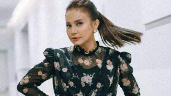 Isu Penyimpangan Seksual Rossa Marak Dibahas, Akhirnya Teh Ocha Tanggapi Isu Lesbian: Dulu Pernah... Isu Penyimpangan Seksual Rossa Marak Dibahas, Akhirnya Teh Ocha Tanggapi Isu Lesbian: Dulu Pernah...