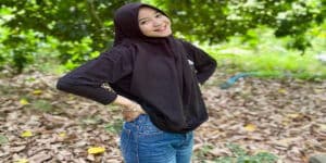 Fakta dan Profil Hesti aka Heyhest, TikToker Cantik Asal Rembang Miliki 5 Juta Followers Fakta dan Profil Hesti aka Heyhest, TikToker Cantik Asal Rembang Miliki 5 Juta Followers