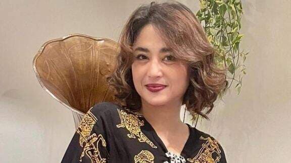 Dihina `Janda Tua` Kaya Nenek-Nenek yang Suka Rizky Billar, Dewi Perssik Sentil Fans Leslar: Heh Laler! Dihina `Janda Tua` Kaya Nenek-Nenek yang Suka Rizky Billar, Dewi Perssik Sentil Fans Leslar: Heh Laler!