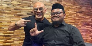 Biodata dan Profil Guru Gembul: Asal, Agama dan Instagram, YouTuber Viral Diundang Podcast Deddy Corbuzier Biodata dan Profil Guru Gembul: Asal, Agama dan Instagram, YouTuber Viral Diundang Podcast Deddy Corbuzier