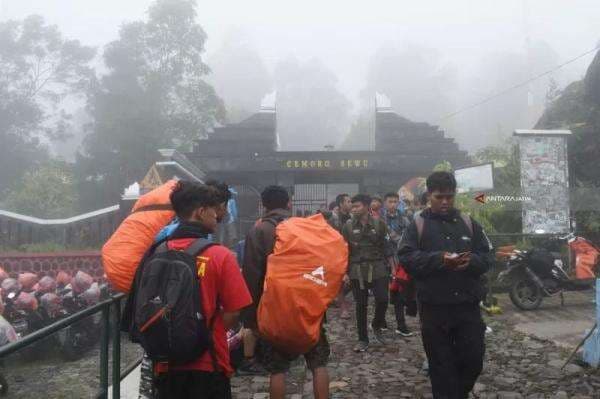 Pendaki Hilang di Gunung Lawu Terakhir Terlihat di Pasar Setan Pendaki Hilang di Gunung Lawu Terakhir Terlihat di Pasar Setan