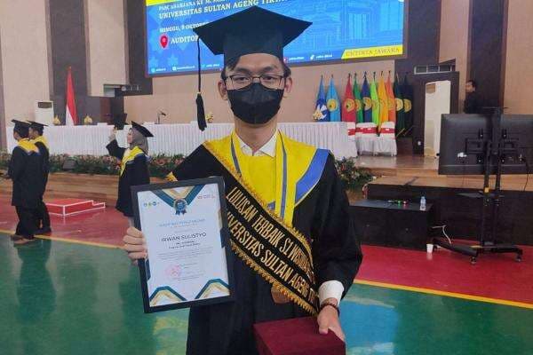 Irwan Sulistyo Lulusan Terbaik Untirta, Prestasinya Jempolan! Irwan Sulistyo Lulusan Terbaik Untirta, Prestasinya Jempolan!
