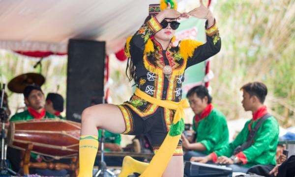 Mengenal Keunikan Tari Dolalak Berasal dari Purworejo Mengenal Keunikan Tari Dolalak Berasal dari Purworejo