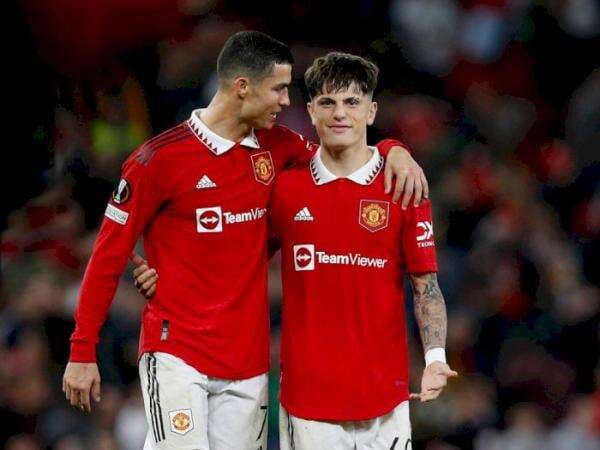 Main Bareng Cristiano Ronaldo, Pemain Muda MU Ini Girang Bener! Main Bareng Cristiano Ronaldo, Pemain Muda MU Ini Girang Bener!