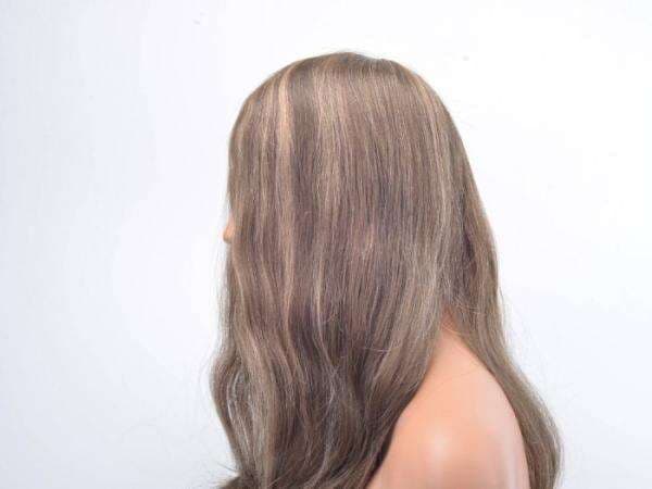 5 Cara Melembutkan Rambut Kering Kasar dan Mengembang, Ampuh! 5 Cara Melembutkan Rambut Kering Kasar dan Mengembang, Ampuh!