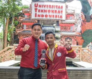 Mahasiswa UTI Juara 1 Video Kreatif Terbaik pada Lampung Craft 2022