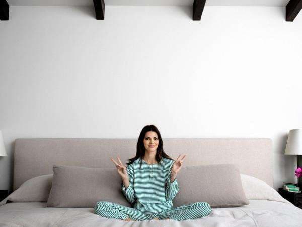 Sukses di Usia 27 Tahun, Yuk, Ikut Room Tour ke Dalam Rumah Mediterania Modern Milik Kendall Jenner Sukses di Usia 27 Tahun, Yuk, Ikut Room Tour ke Dalam Rumah Mediterania Modern Milik Kendall Jenner