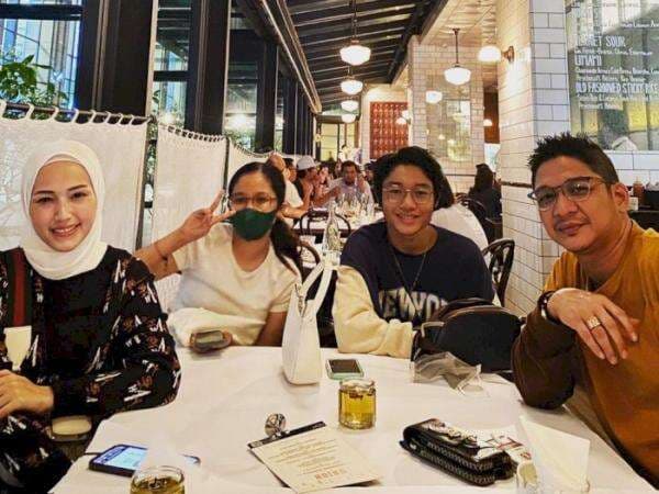 Adelia Benarkan Komunikasi Pasha Ungu dengan Kiesha Sempat Buruk, tapi Tetap Dinafkahi Adelia Benarkan Komunikasi Pasha Ungu dengan Kiesha Sempat Buruk, tapi Tetap Dinafkahi